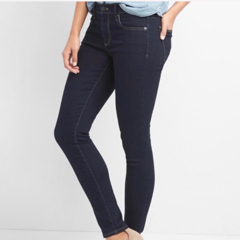 Gap True Skinny 31R